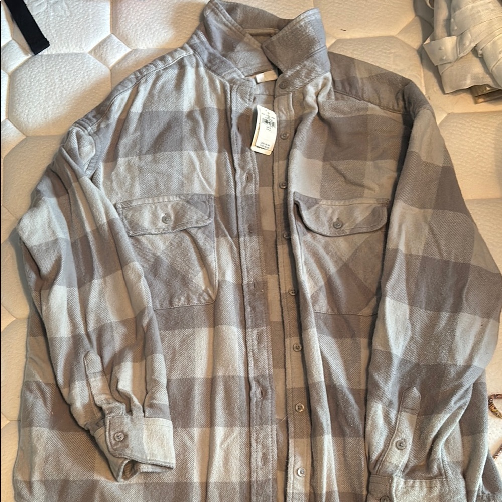 Aerie Gray Plaid Button-Up Shirt